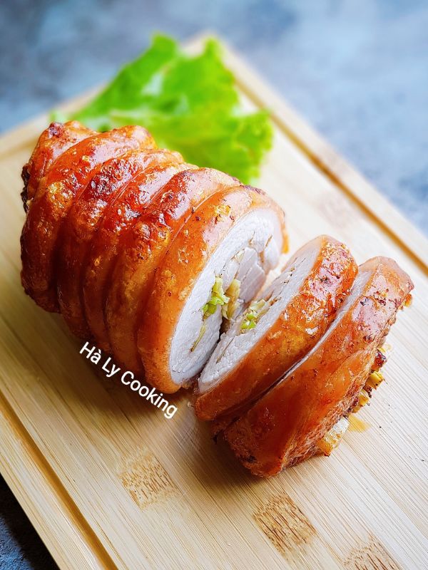 thit lon cuon hanh sa nuong - Cách làm Thịt Lợn cuộn hành sả nướng béo ngậy, giòn tan