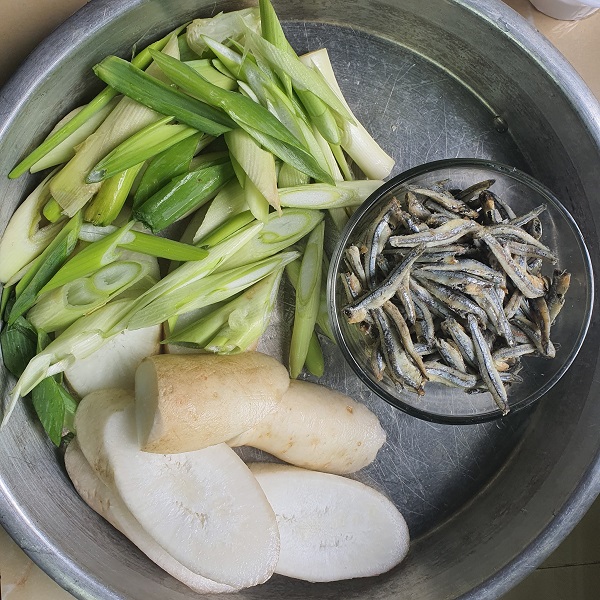 cach nau canh dau hu non 4 - Cách nấu canh đậu hũ non Hàn Quốc (Sundubu jjigae)