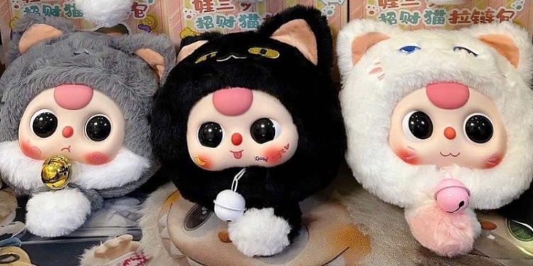Baby Three Mèo Thần Tài: Rước lộc vào nhà