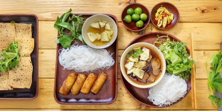Các món ngon Hà Nội mùa hè không thể bỏ qua