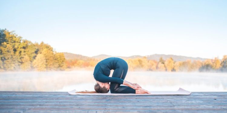 Tư thế con thỏ trong Yoga: Bí quyết cho sức khỏe tuyệt vời