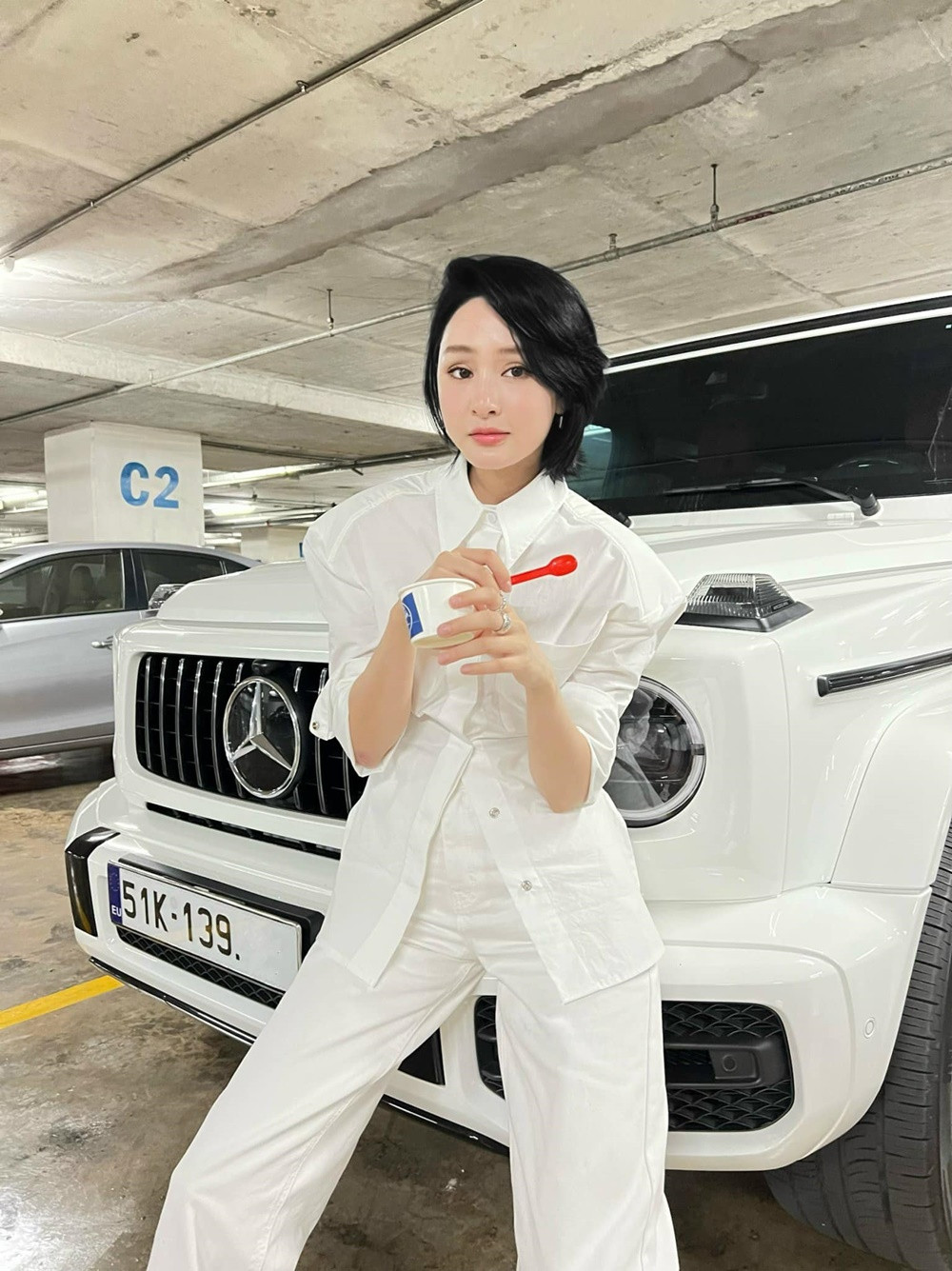 Xe màu trắng hợp phong thủy với nữ sinh năm 1997