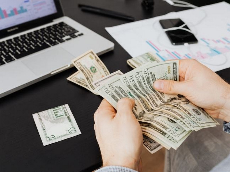 Thu nhập chính trong cả năm duy trì ở mức ổn định