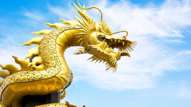 Người sinh năm Canh Thìn 2000 cầm tinh con rồng, mang mệnh Kim Bạch Lạp