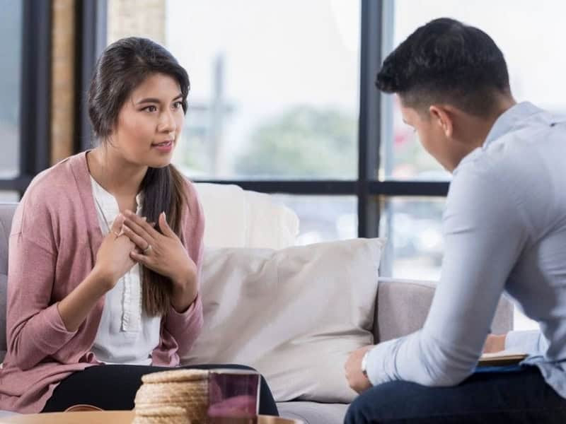 Mối quan hệ vợ chồng tuổi Đinh Tỵ có thể dễ gặp mâu thuẫn dẫn tới khoảng cách